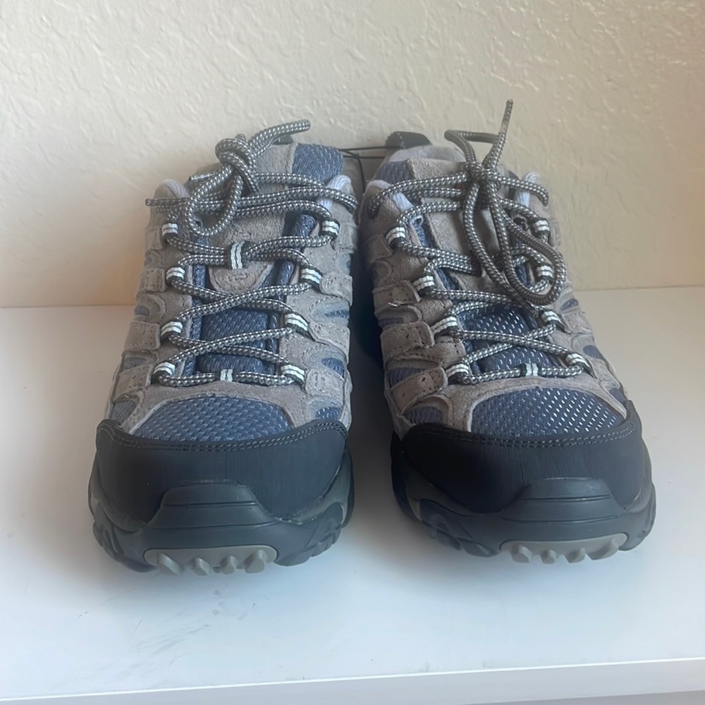 Merrell hiking shoes Women's Moab 2 Ventilator Brand New